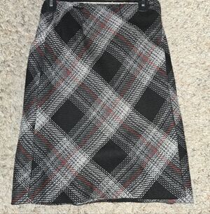 Valerie Stevens Black and Gray Plaid Pencil Skirt